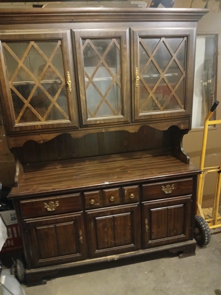 2 PC China Cabinet