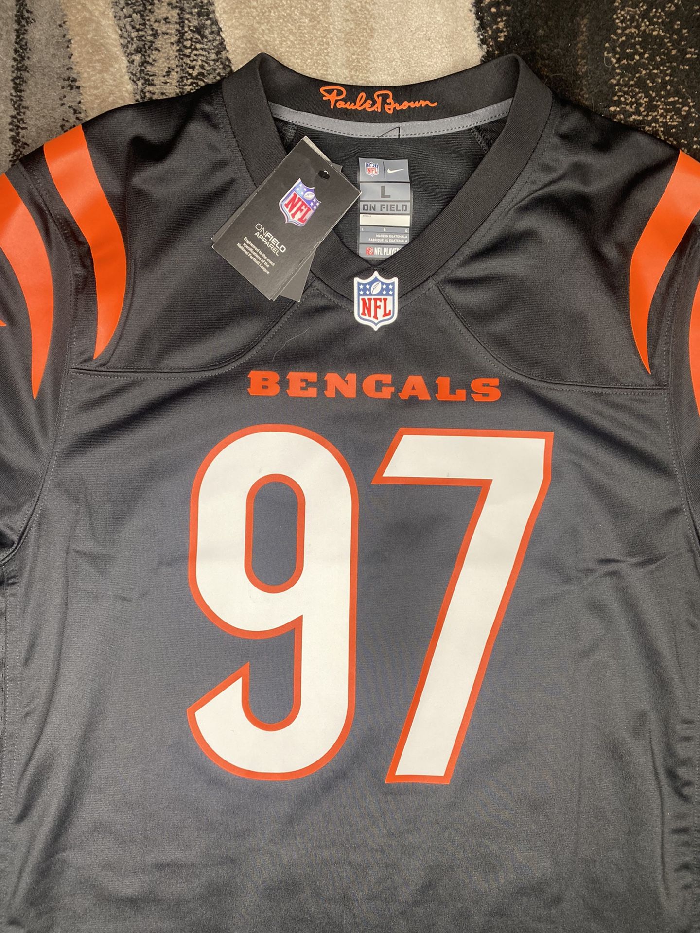 Nike Geno Atkins Bengals Color Rush Jersey Men's L 67NM-CAGH-9AF-2NC $120  for Sale in Trabuco Canyon, CA - OfferUp