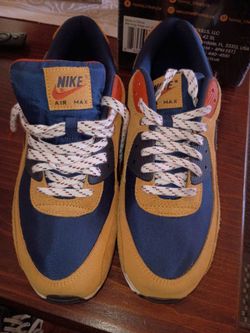 Nike Air Max Sneakers Navy and Tan
