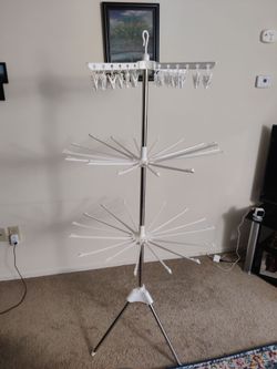 Freestanding Clothes Drying Rack with Clips