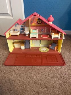 Bluey playhouse