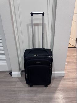 Samsonite 23” Expandable Spinner Carry-On Suitcase Black