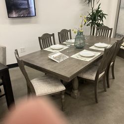 Dining Table Set