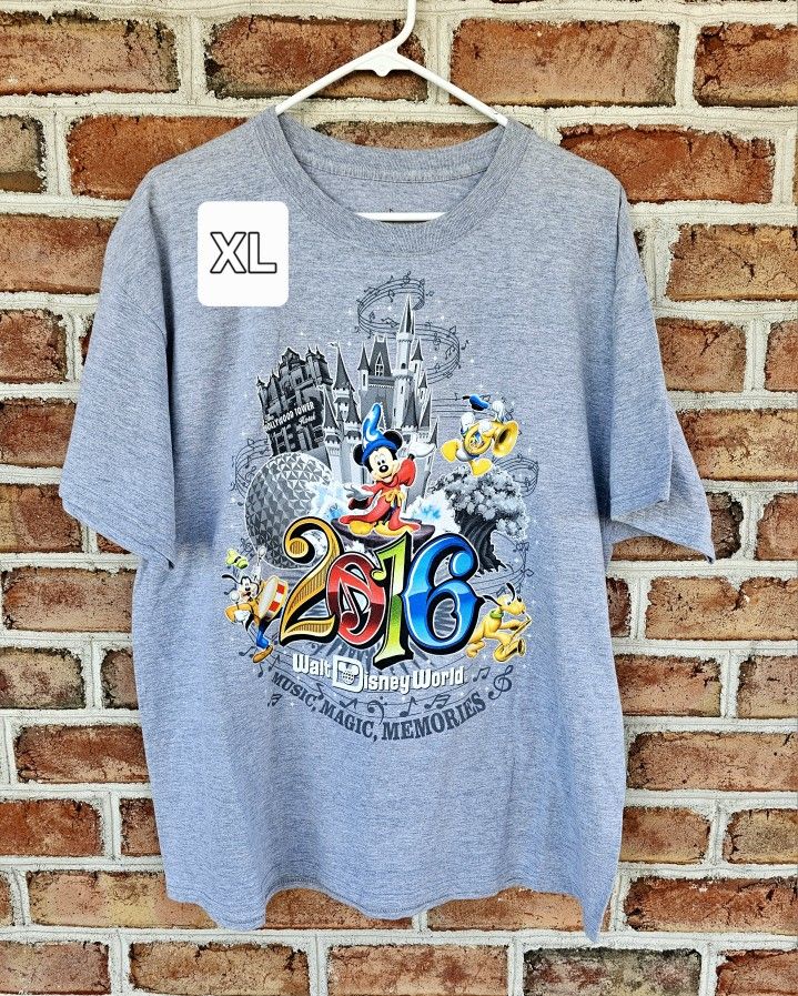 WALT DISNEY WORLD XL 2016 T-SHIRT