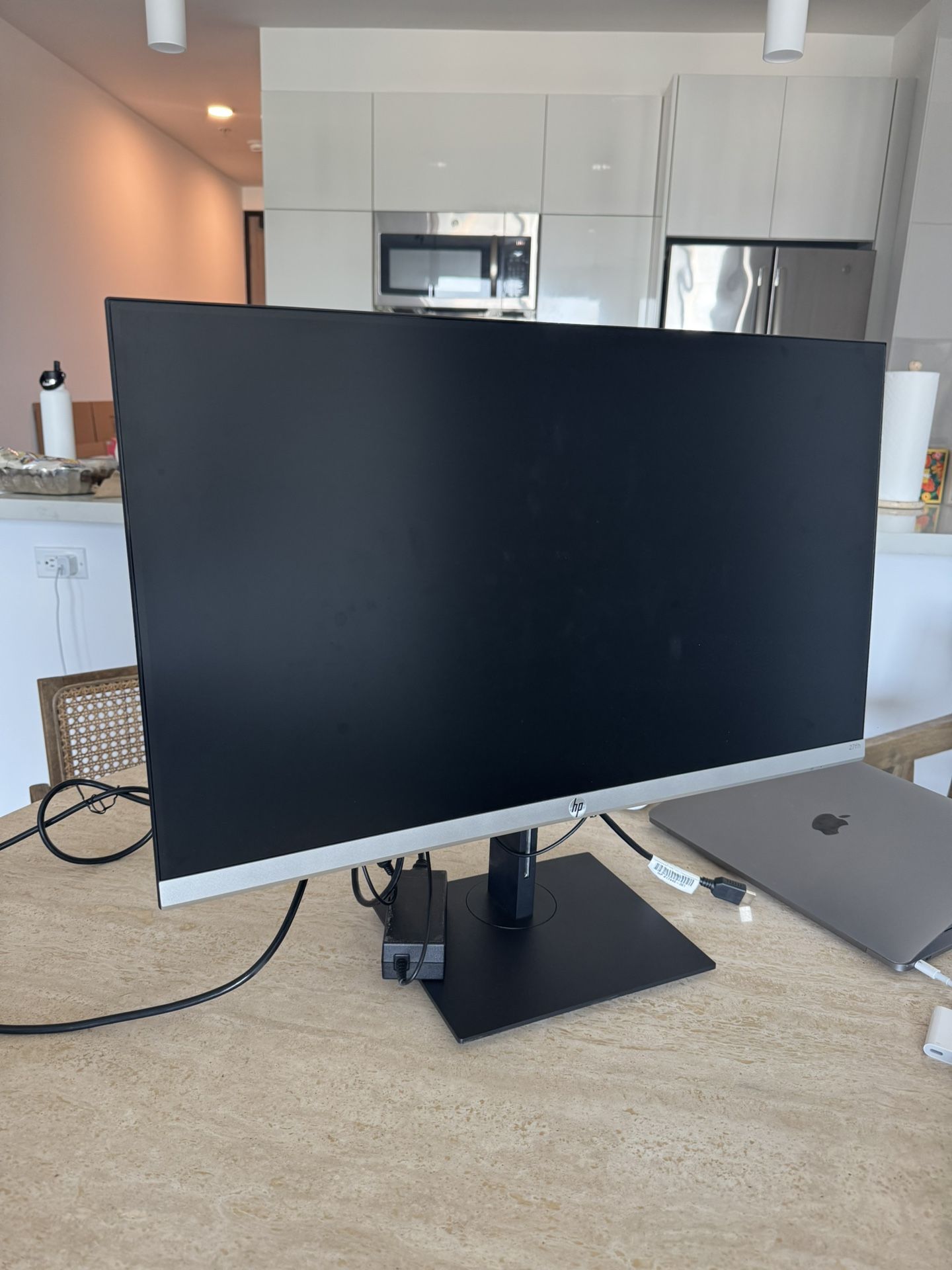 28” HP Monitor