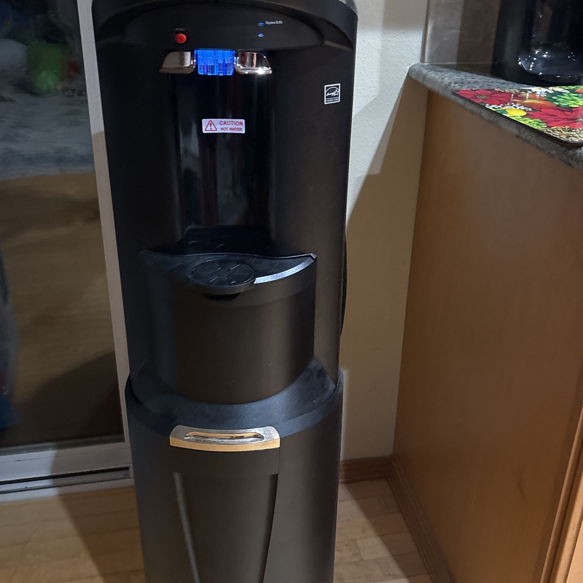 Energy Star Water Dispenser