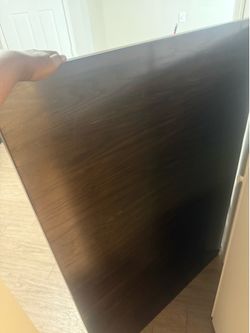 Dining room table