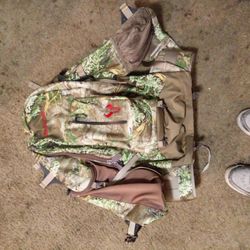 IMMACULATE BADLANDS 2200 HUNTING BACKPACK