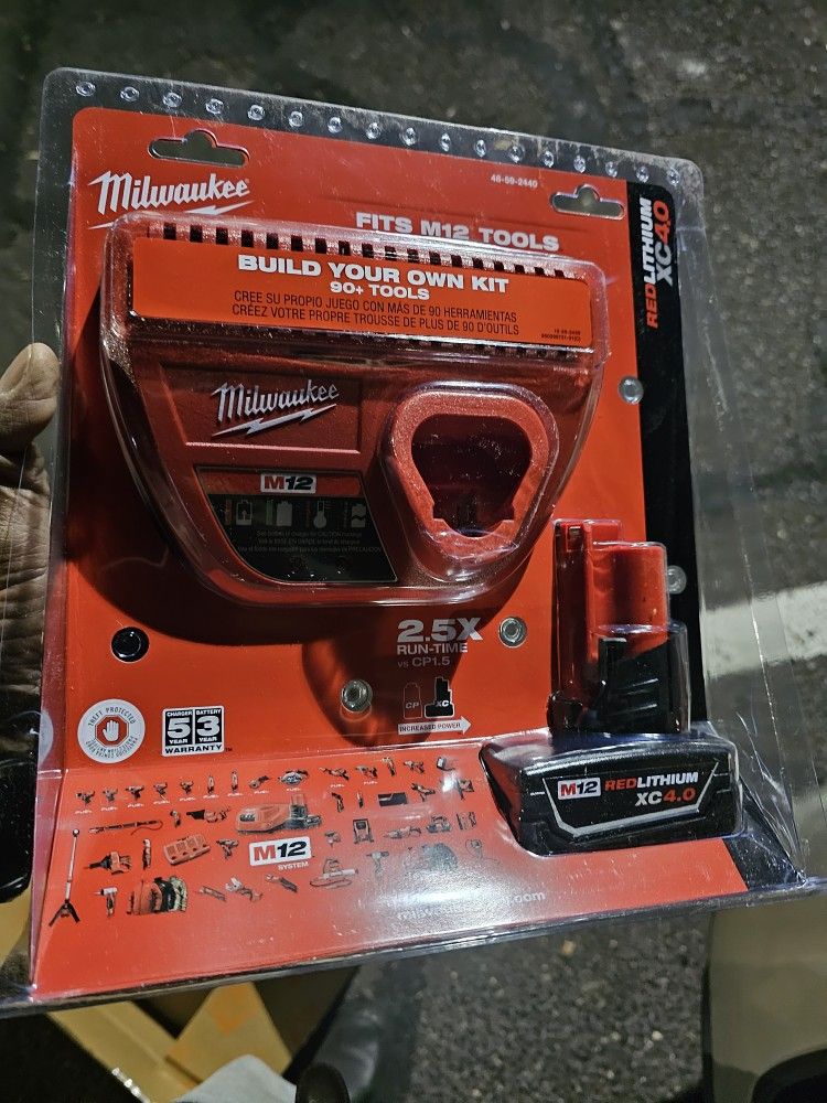 Milwaukee M12 Starter Kit Includes 4.0 XC Battery & Charger #48-59-2440