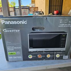 Panasonic microwave 1.6cu.ft stainless steel with inverter technology 