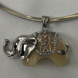 Yellow Jade Pendant Necklace