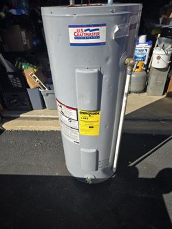 40 Gal U.S. Craftsman Electric Waterheater (20&1/2" X 4 Ft, 2 Inches) Used
