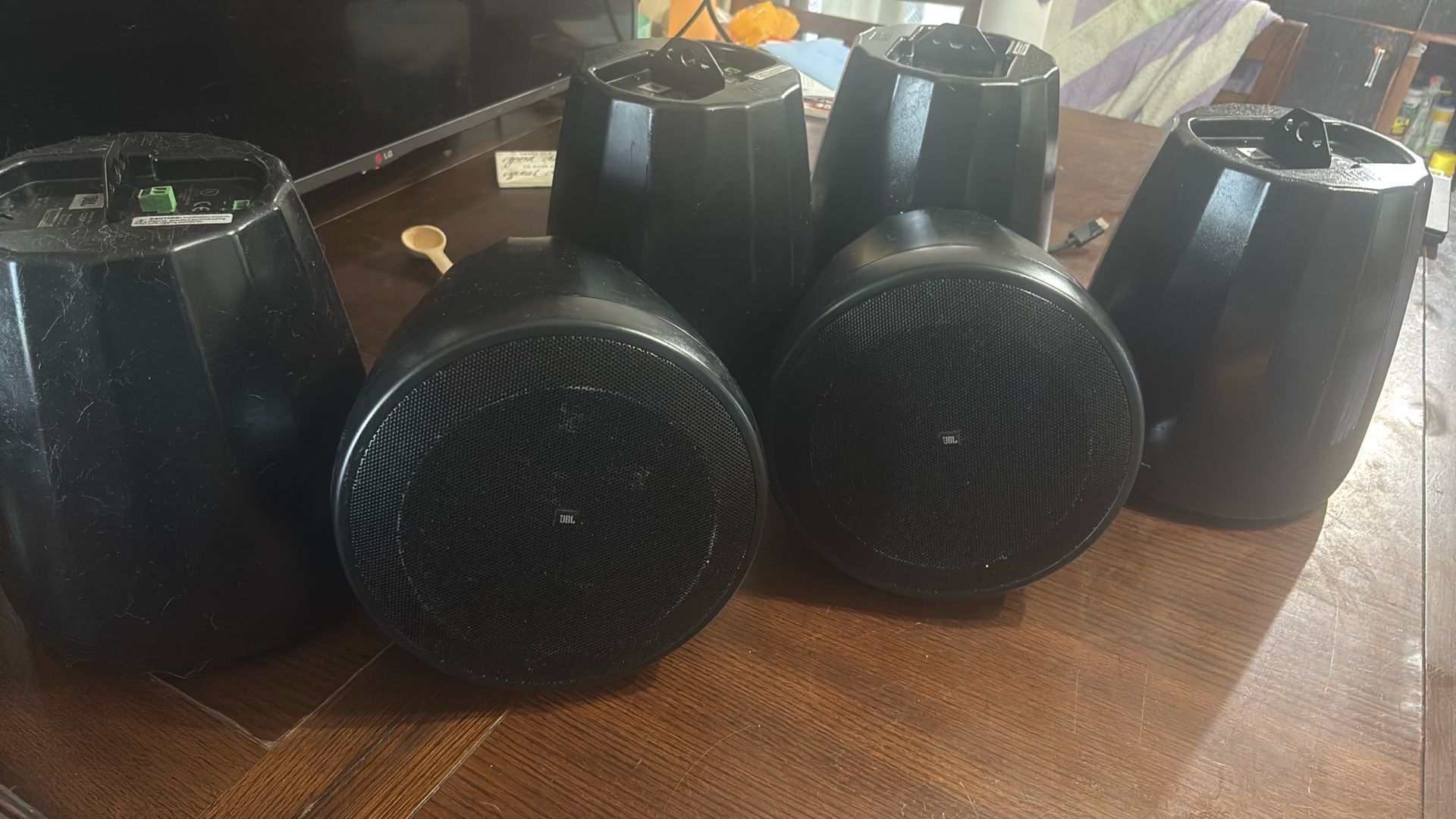 Speakers JBL