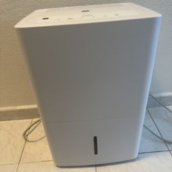 GE 50 pt / Day Dehumidifier 