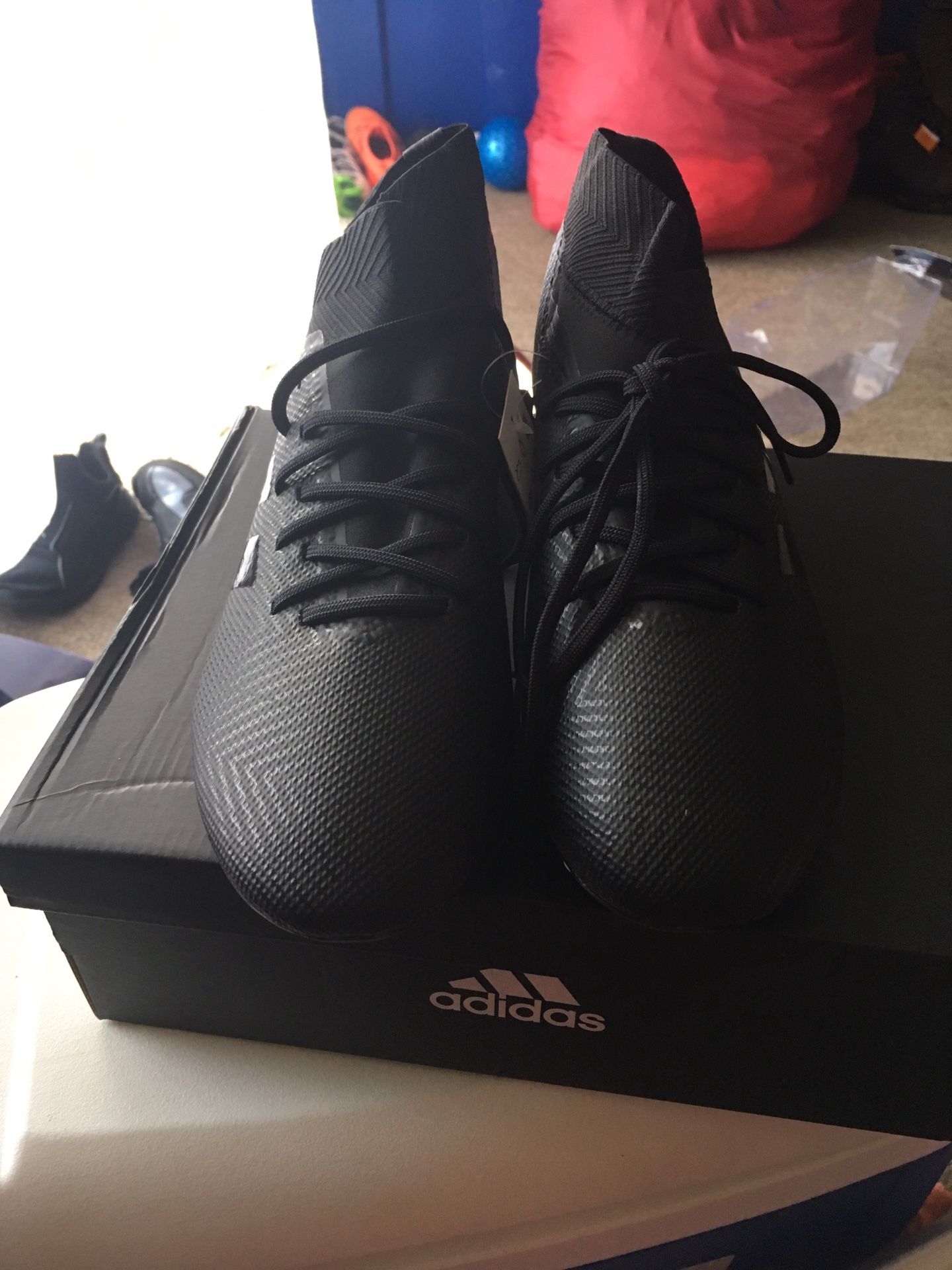 Adidas size 8 y 9