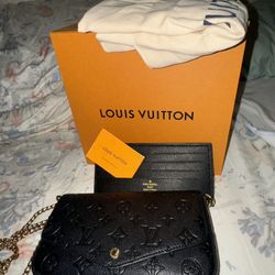 Louis Vuitton Pochette Felicie Shoulder Bag Black Leather