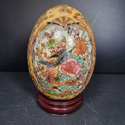 Vintage Japanese Guilded Enamel Porcelaine Moriage Egg With Handpainted Peacock