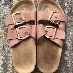 Rose Sandals  Kids SIZE 6 pink 📦👌🏼 