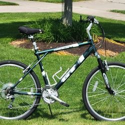 GT TIMBERLINE - ALL TERRAIN BIKE - LARGE FRAME - COMPLETELY SERVICED