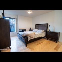 Queen Bedroom Set (mattress Not Included)