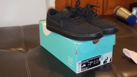 Woman’s Nike shoes