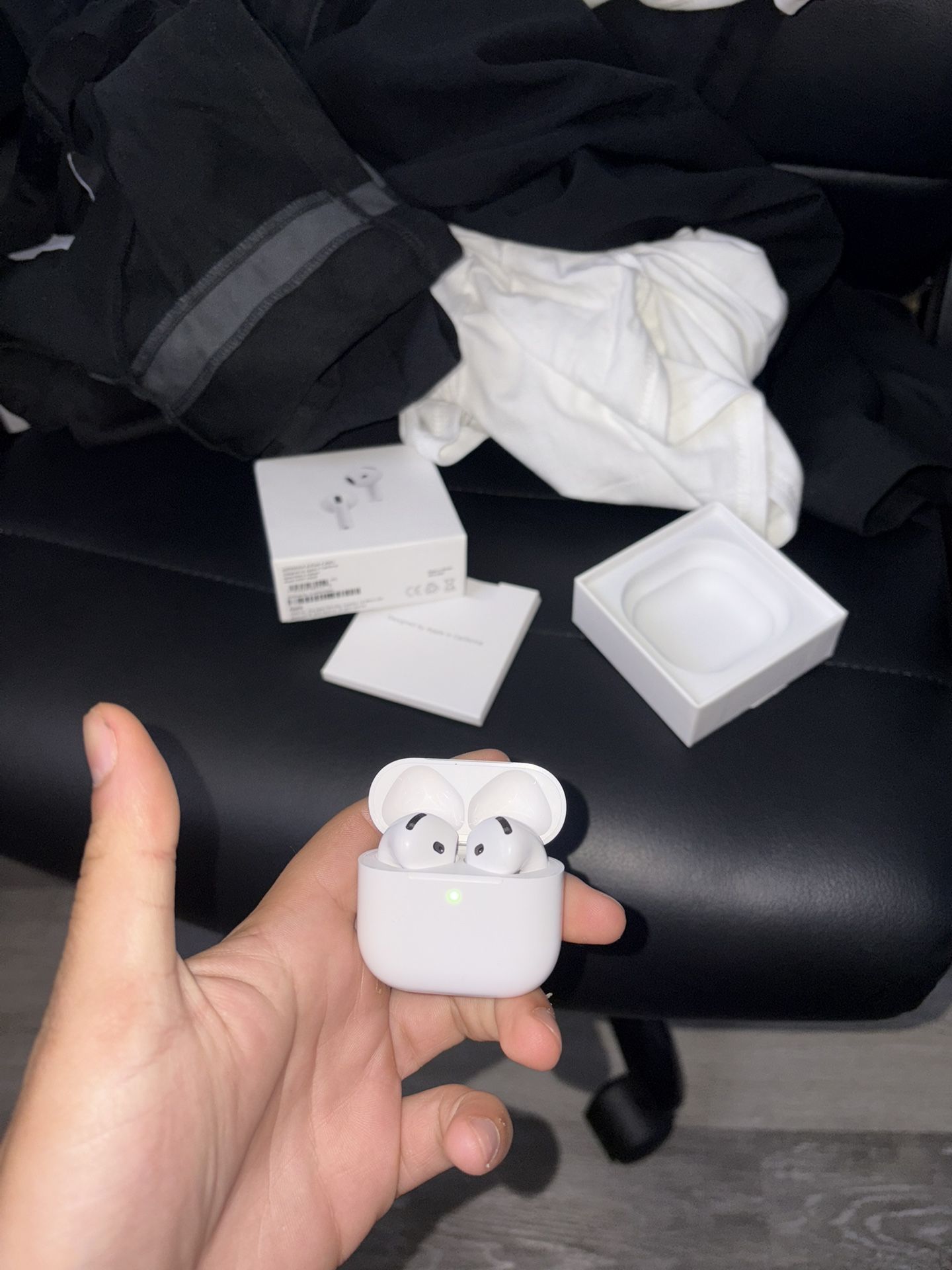 New AirPod 4th Gen (Active Noise Cancellation)
