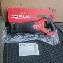 MILWAUKEE M18 FUEL GEN-2 18V LITHIUM-ION BRUSHLESS CORDLESS SAWZALL RECIPROCATING SAW ( TOOL ONLY )