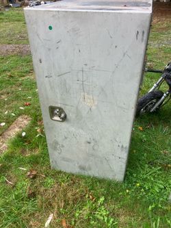 Aluminum cabinet