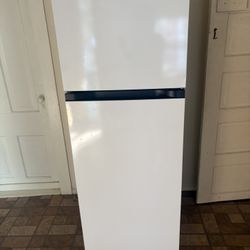 Small Refrigerator