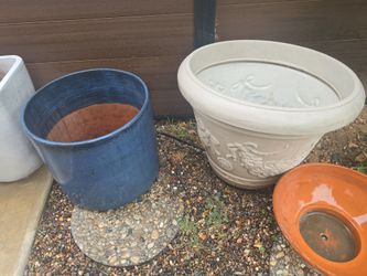 4 EXPENSIVE POTS FOR PLANTS GLENDORA pick up