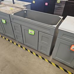 42" Gray Shaker Solid Wood Bathroom Vanity Cabinet Only 