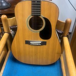 Guitarra Franciscan