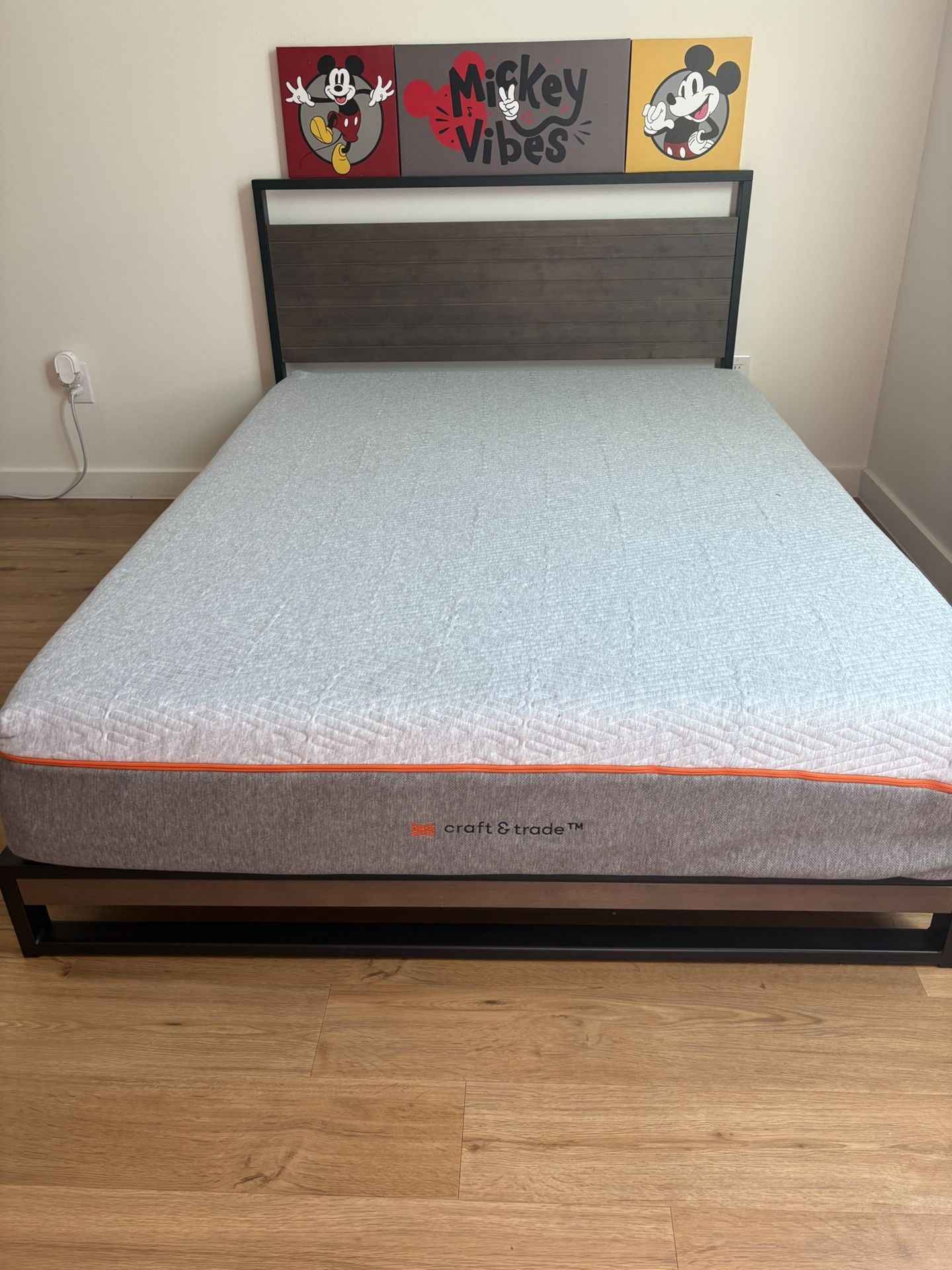 Full Size Bed & Mattress
