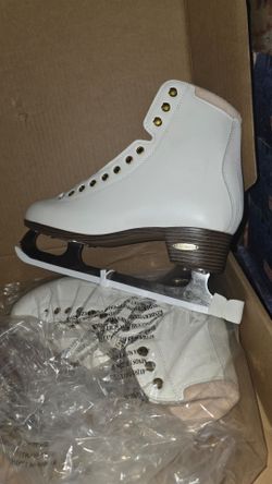 Lake Placid Cascade Women's Figure Ice Skate Size 10
 New Price Firm in Corona92879