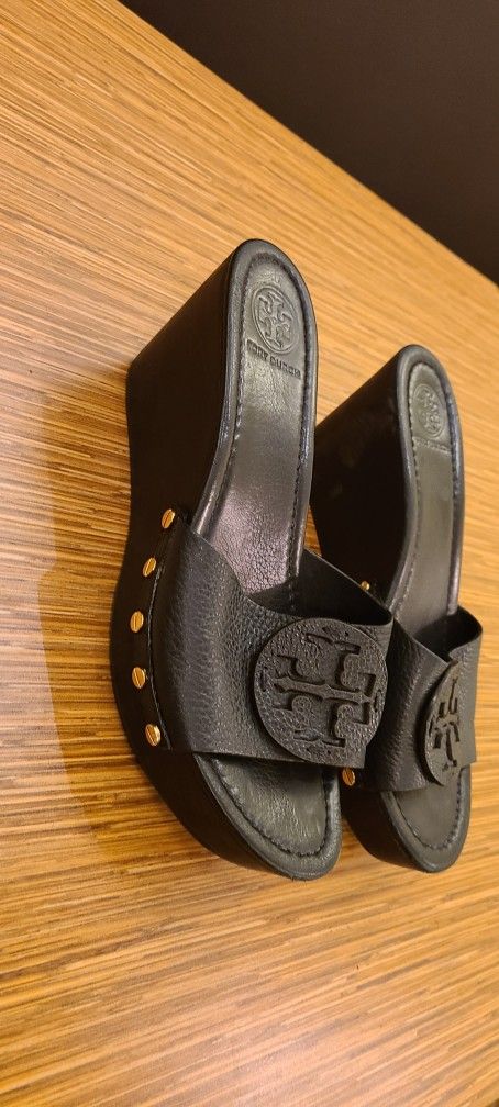 Authentic Torry Burch Sandals