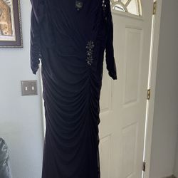 Beautiful Dark Purple Evening Dress Size 20