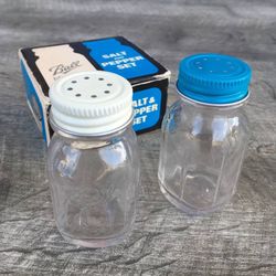 Vintage Ball MCM Mason Salt and Pepper Shaker Set with Original Box