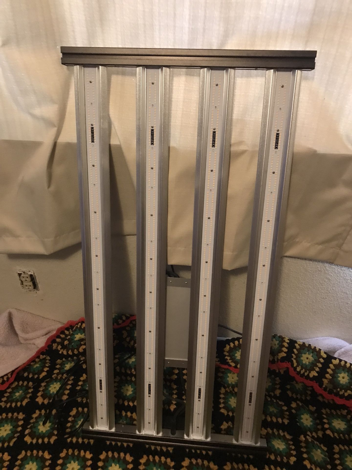 Slim 320 H Grow Light