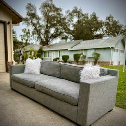 Restoration Hardware Maxwell Sofa – 8’ Classic Depth - FREE Delivery