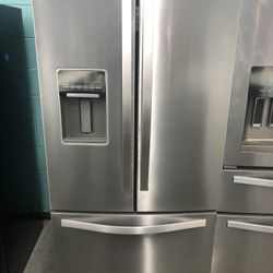 30” Wide Stainless French Door Refrigerator 