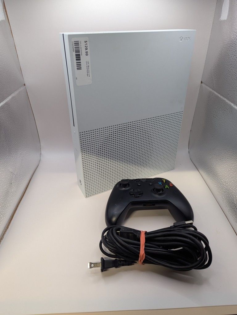 MICROSOFT XBOX ONE S 1681