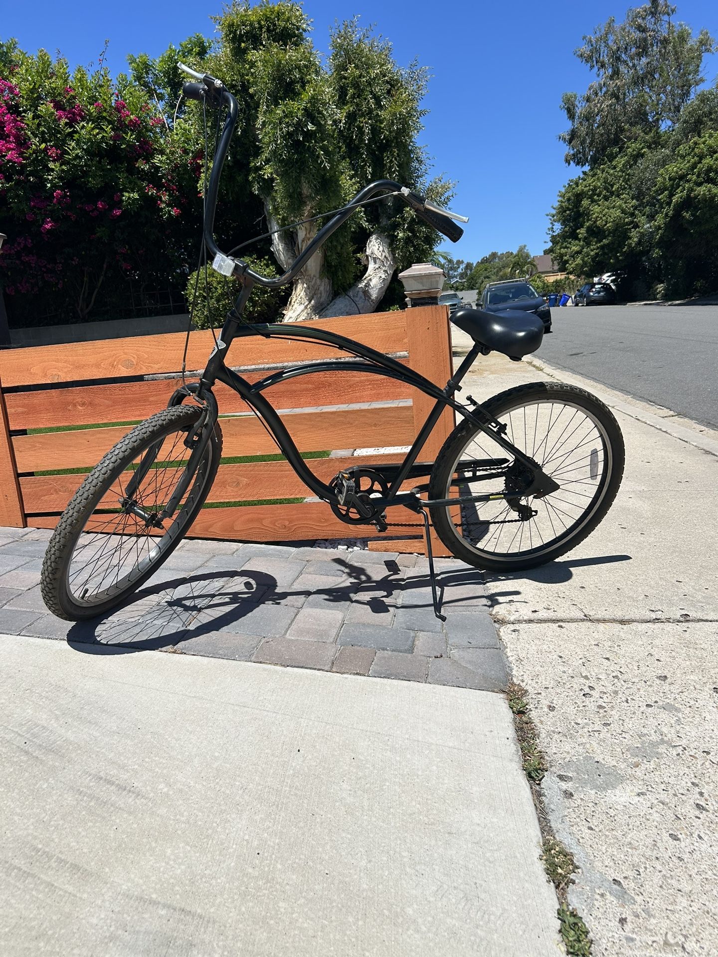 Electra 7-speed Cruiser Bike