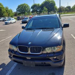 HIGH PREMIUM 2005 BMW TRUCK. RUNS GREAT AND RELIABLE