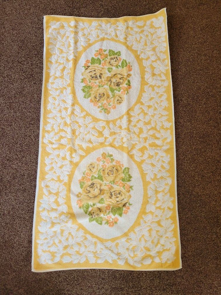 2 Vintage 1950s 1960s Rose Towels New Reversible