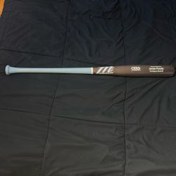 Marucci Wood bat