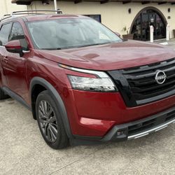 2022 Nissan Pathfinder
