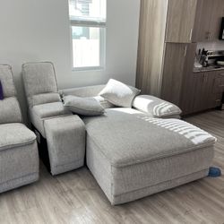 American Furniture Warehouse Reclining Sectional 