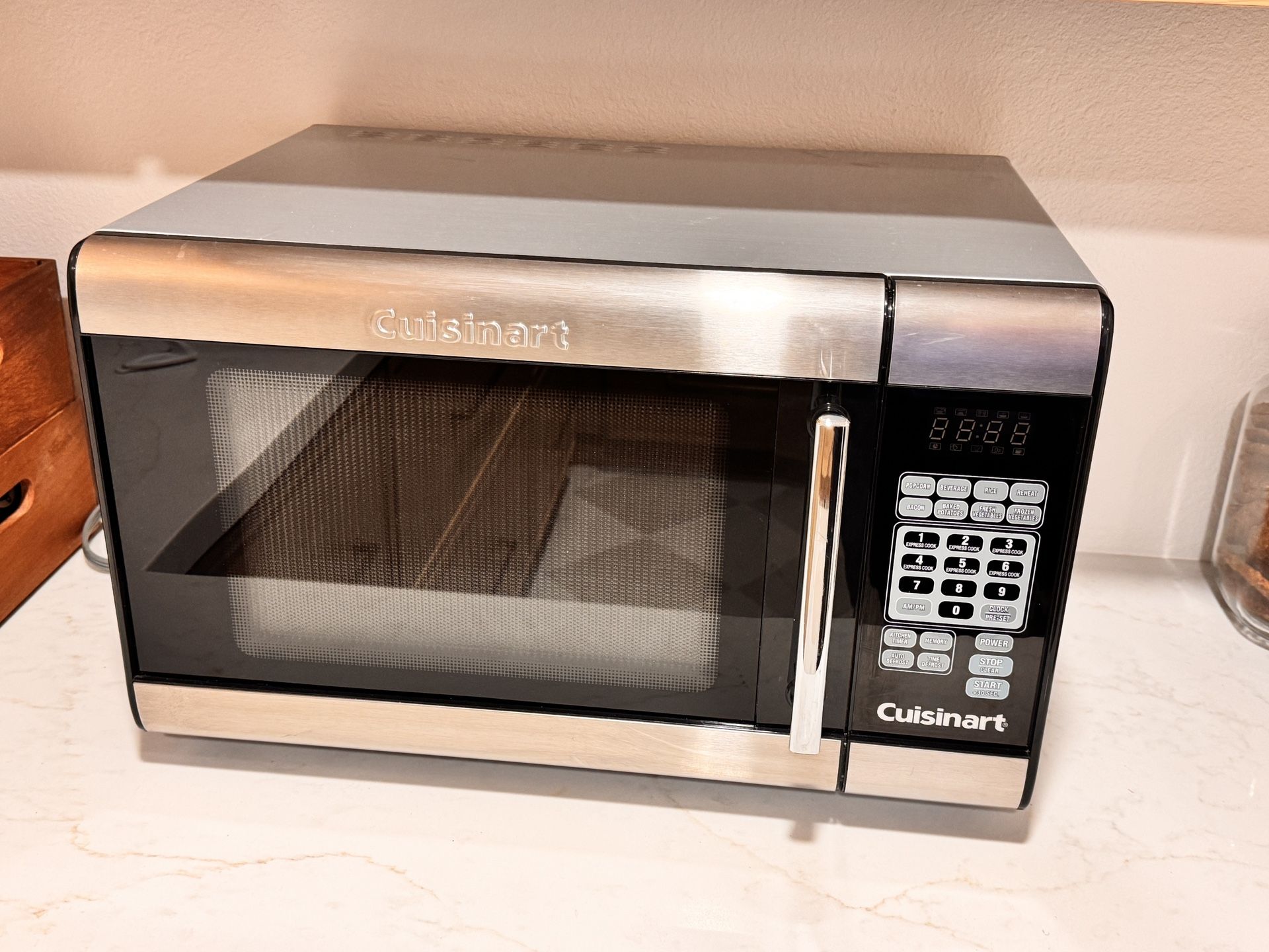 Microwave-Cuisinart model CMW-100 Hayden/Shea