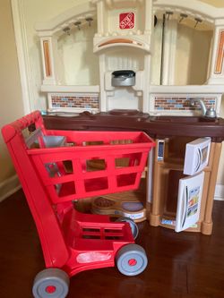 Play kitchen with cart