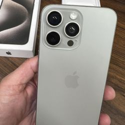 iPhone 15 Pro Max 256gb Unlocked For Any Carrier ( Liberado)